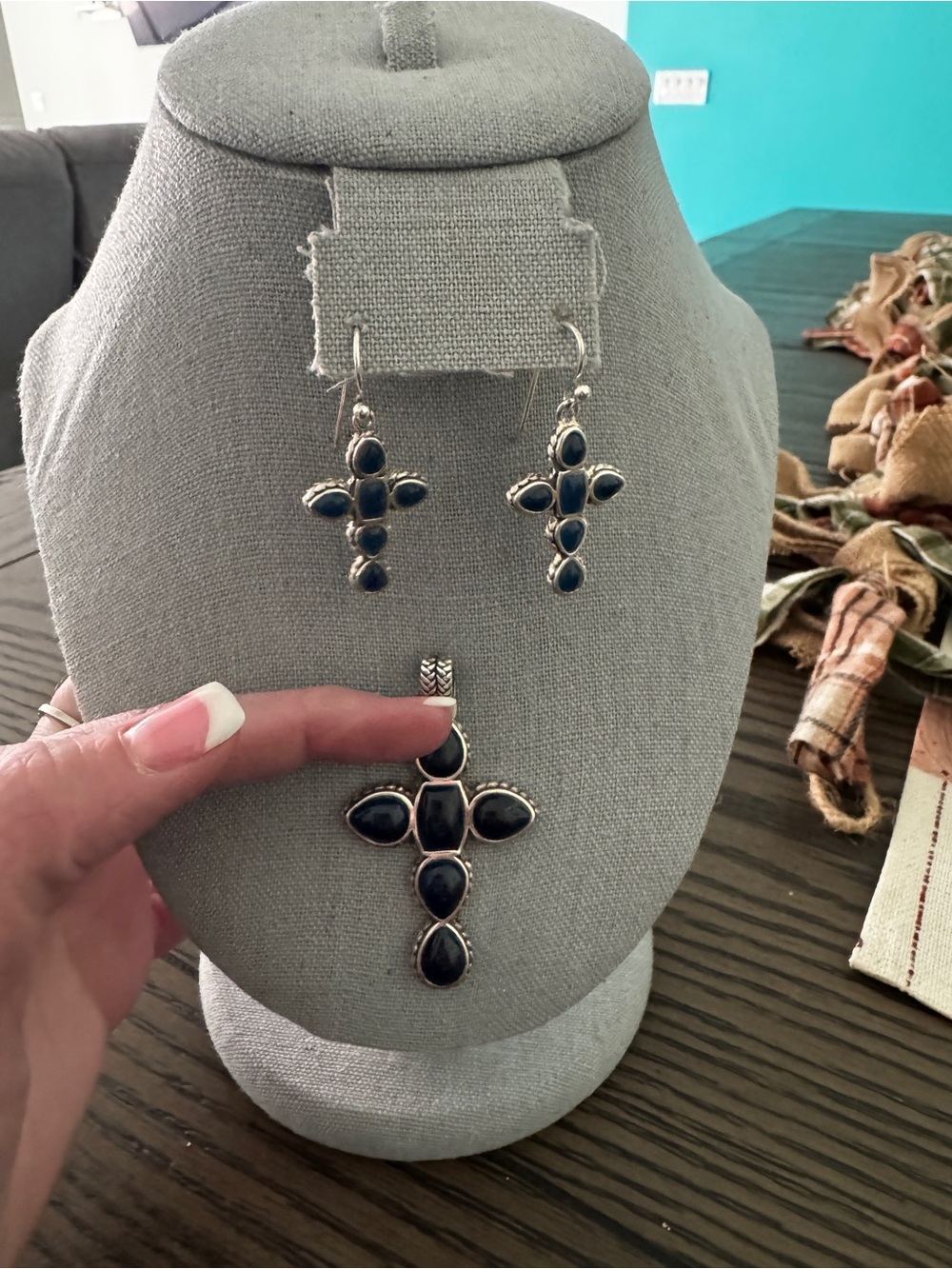 Barse 925 Sterling Silver Dark Blue Stone Cross Pendant & Earrings Set – 30g